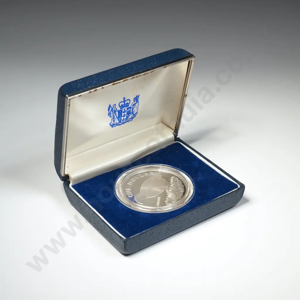 New Zealand Silver Proof One Dollar Coin  Image 1++