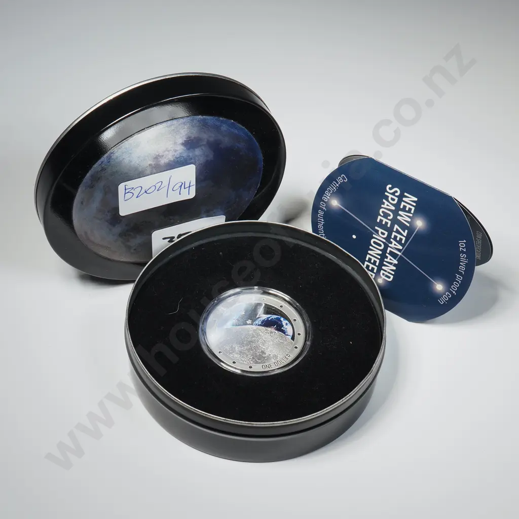New Zealand Space Pioneers One Ounce Silver Proof Coin Image 1++