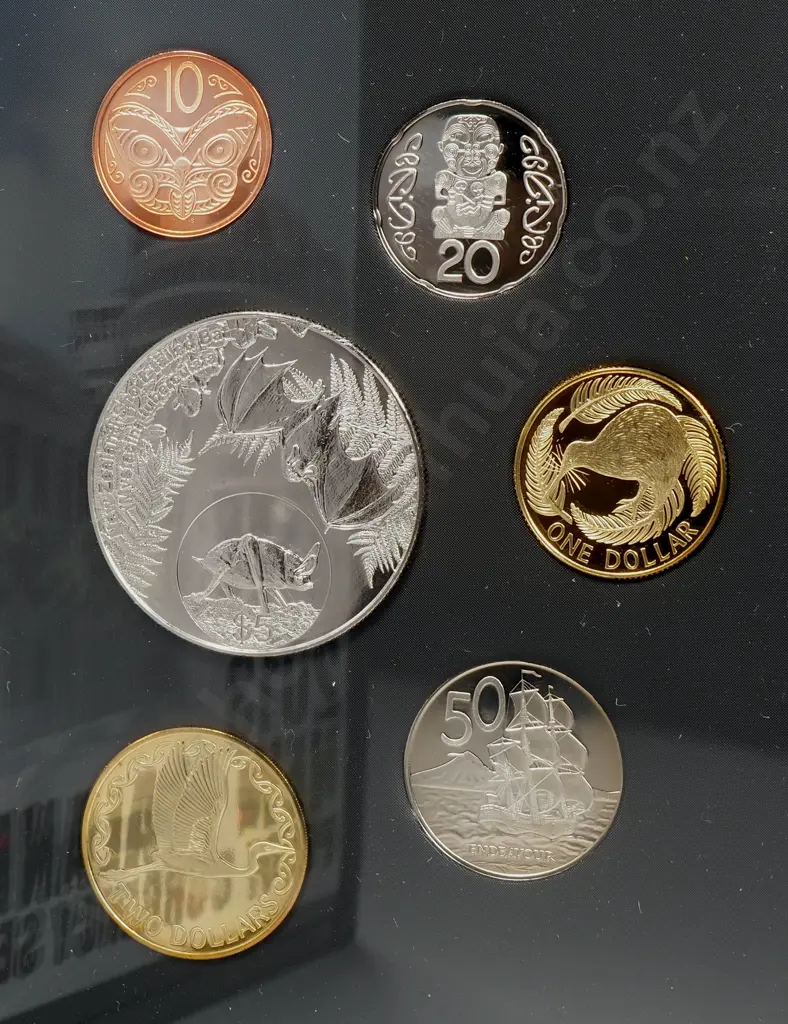 2013 New Zealand Proof Currency Set Image 1++