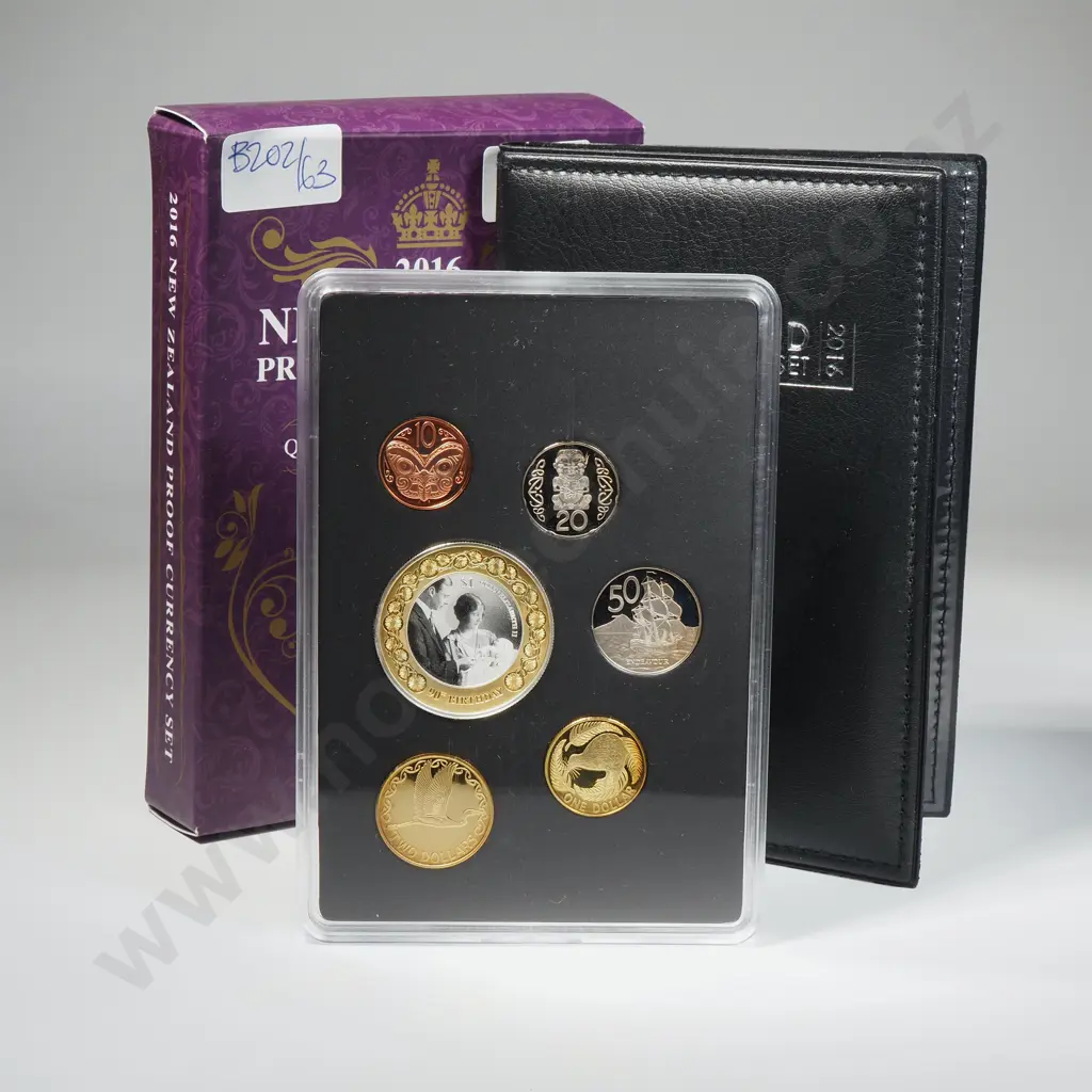 2016 New Zealand Proof Set w One Ounce Silver Proof Coin Image 1++