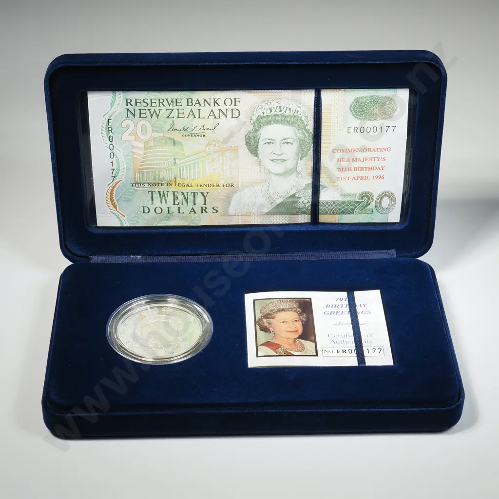 1996 New Zealand Coin & Banknote Set Image 1++