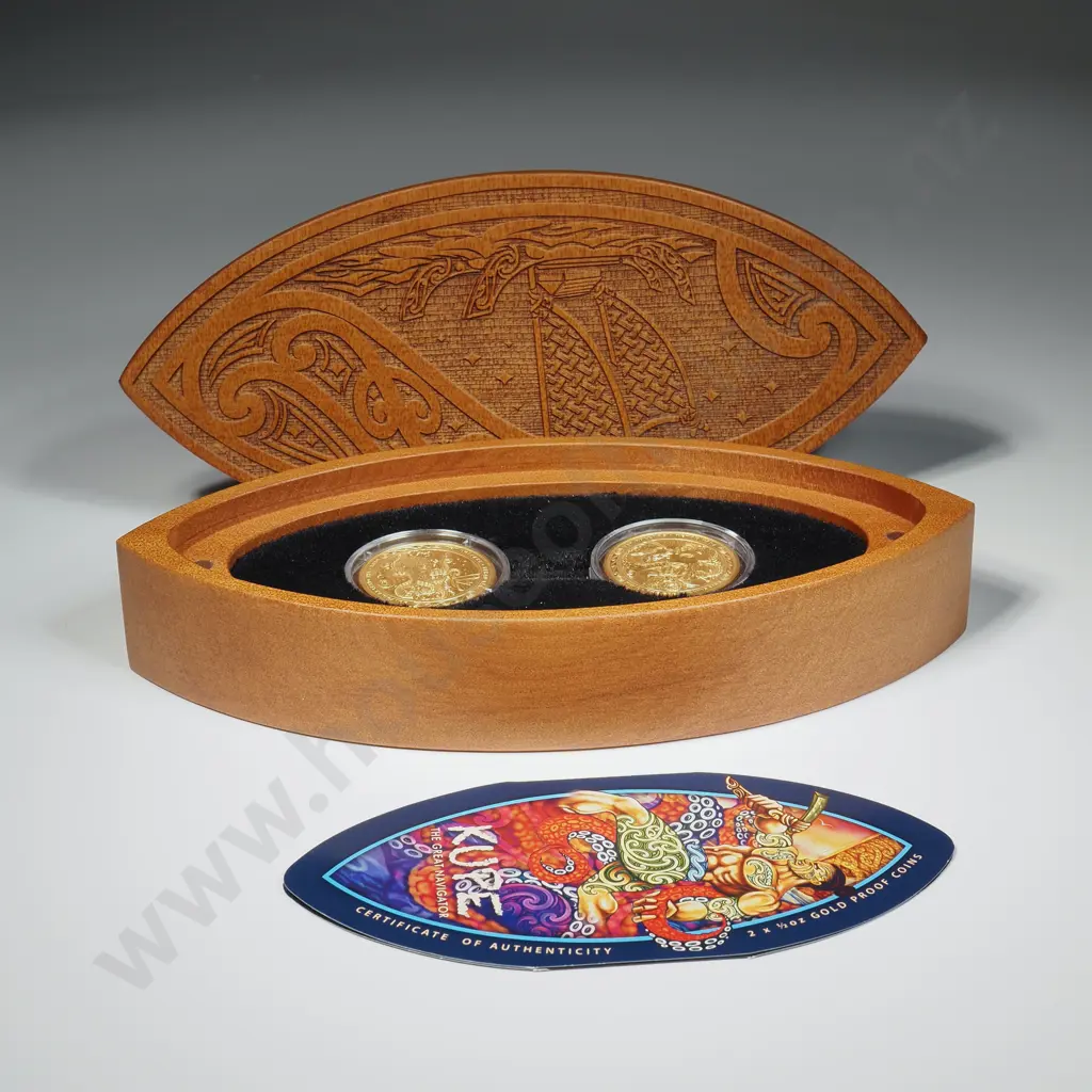 20189 Kupe -  the Great Navigator 1/2 Ounce Gold Coin Proof Set Image 1++
