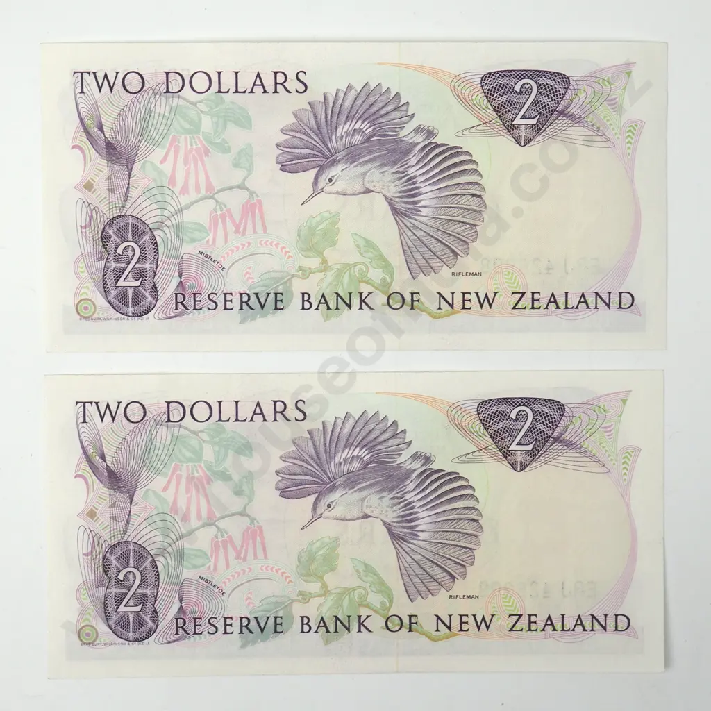 Consecutive Pair of New Zealand AUNC Brash Two Dollar Banknotes Image 1++