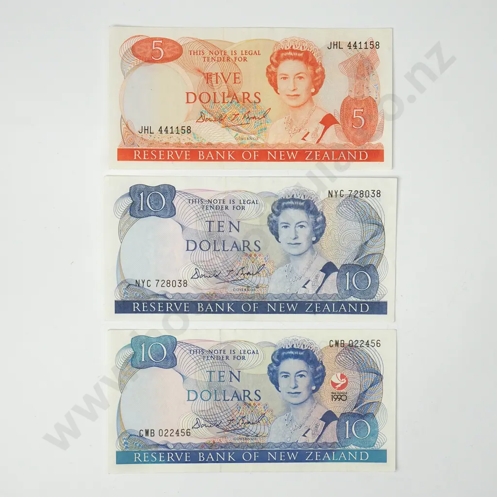 Three New Zealand Banknotes One Five & Two Ten Dollars  Image 1++