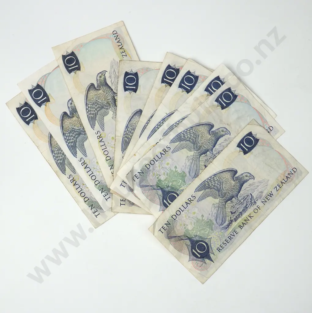 Nine New Zealand Series 3 Ten Dollar Banknotes - Various Signatures - Circulated Condition Image 1++