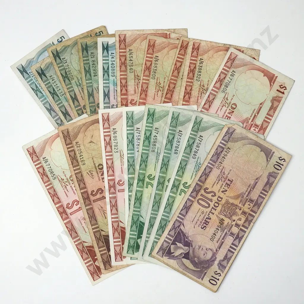 $40.50 Face Value of Older Fijian Banknotes Image 1++