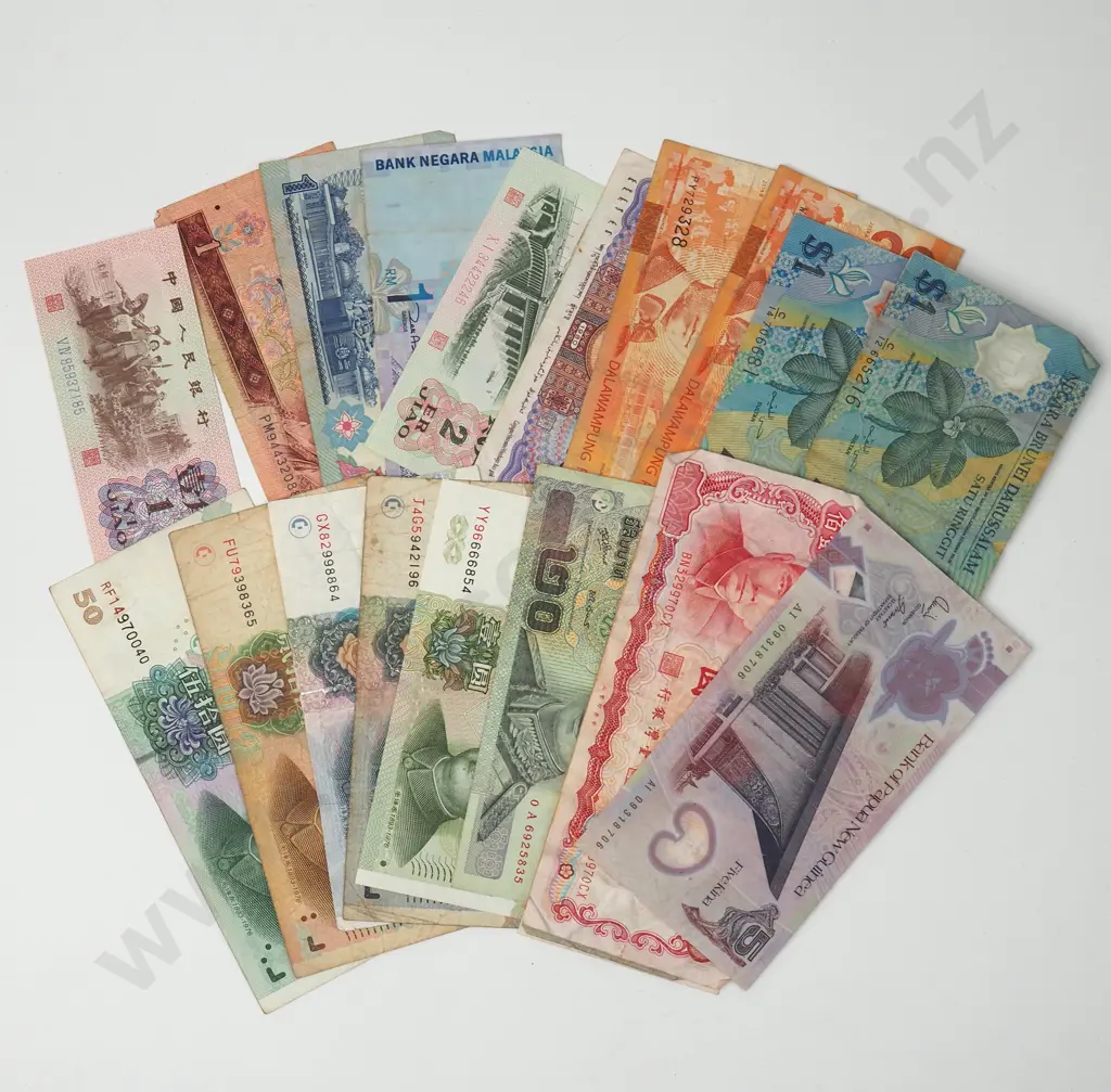 Assorted Lot of World Banknotes Image 1++