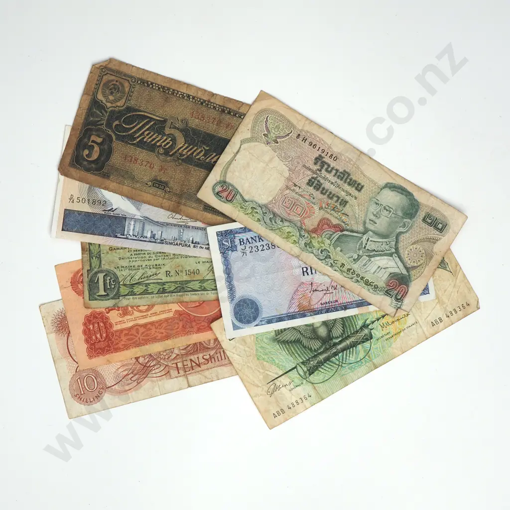Assorted World Banknotes Image 1++