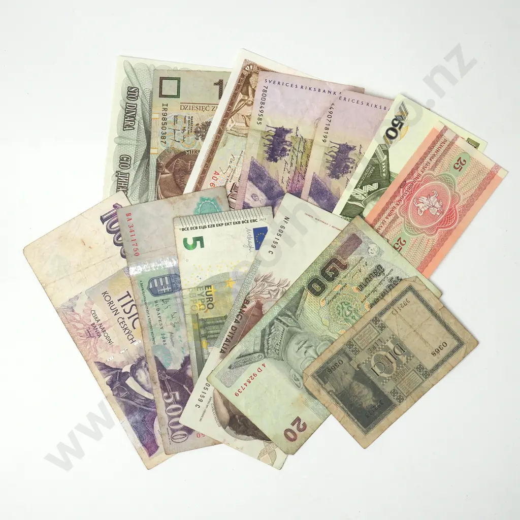 Assorted Lot of World Banknotes Image 1++