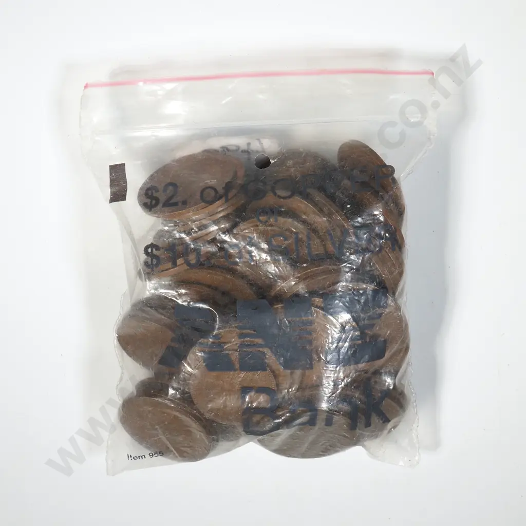 830 Grams of Pennies & Half Pennies  Image 1++