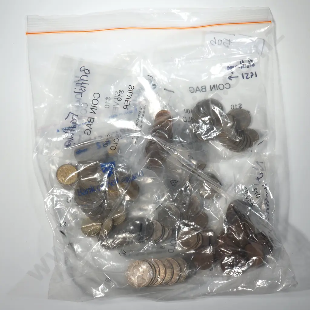 Large Assorted Lot of United Kingdom Coinage Image 1++