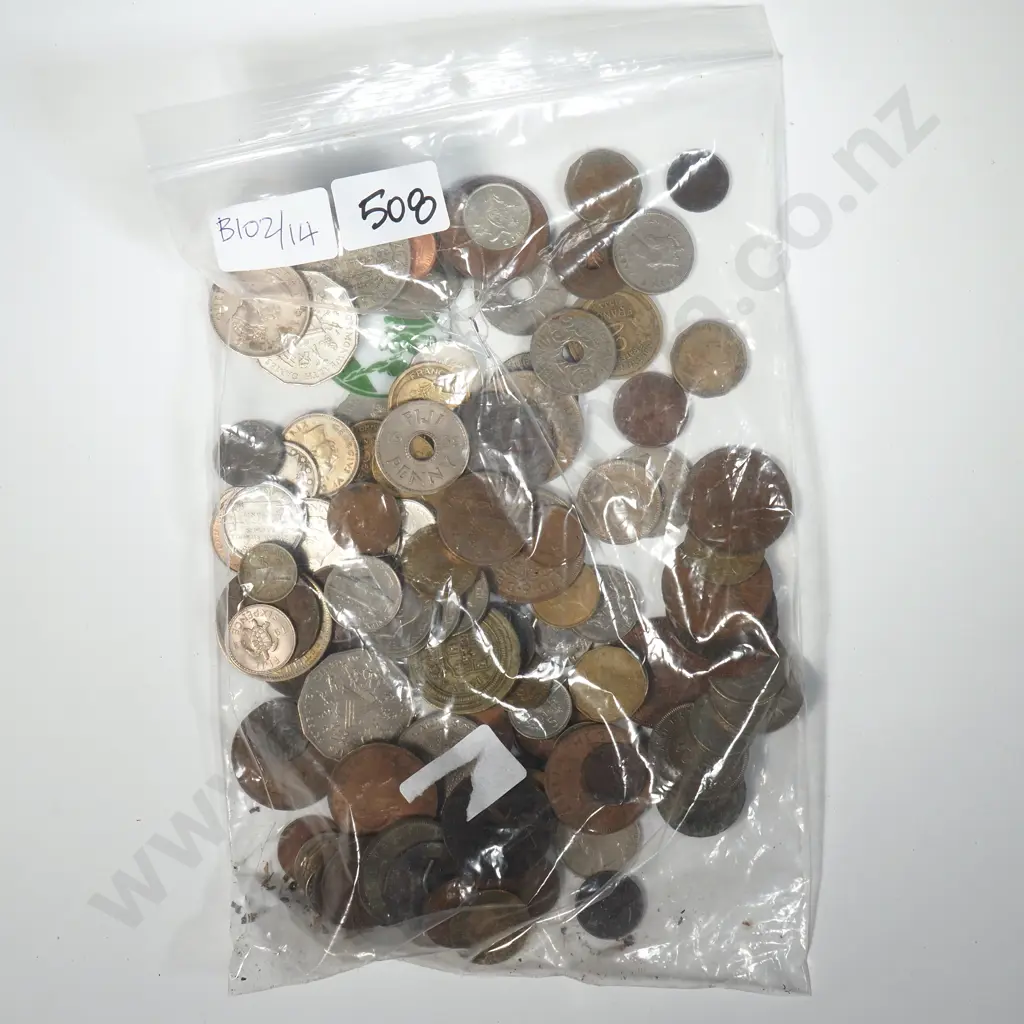 Large Assorted lot of World Coinage Image 1++