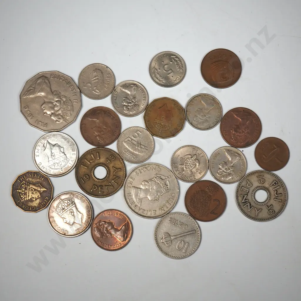 Assorted Lot of Interesting International Coinage - Incl Some Silver Coins Image 1++