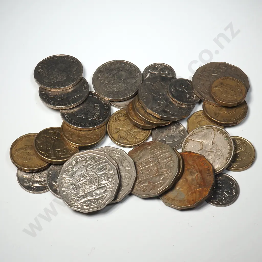 290 Grams of Australian Coinage  Image 1++