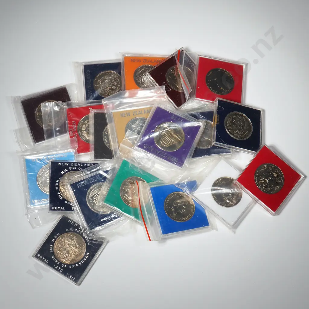 20 New Zealand UNC One Dollar Coins Image 1++