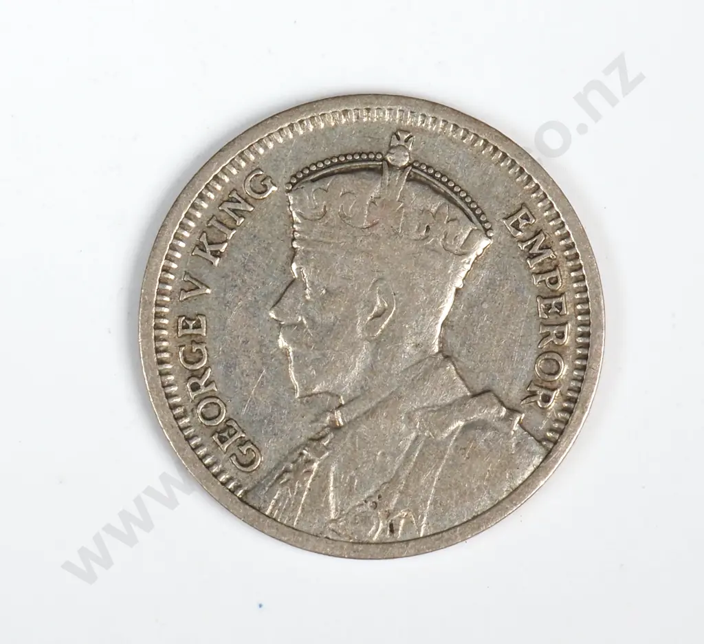 1935 New Zealand Threepence - Average Image 1++