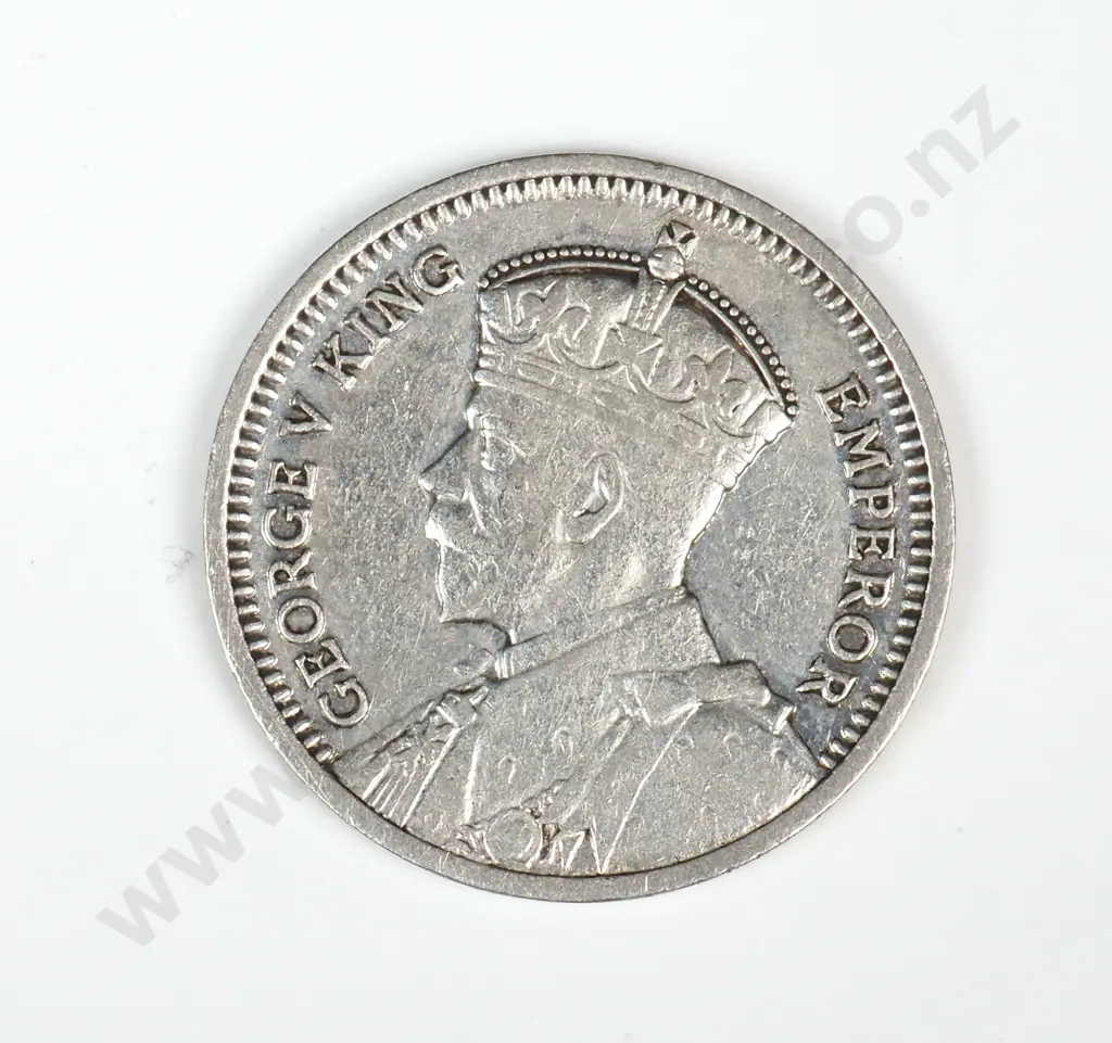 1935 New Zealand Threepence - Average Image 1++