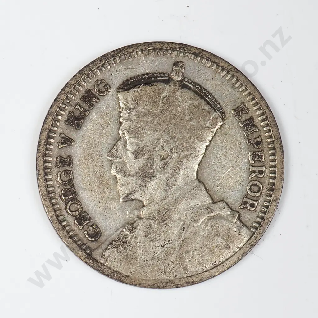 New Zealand 1935 Threepence Image 1++