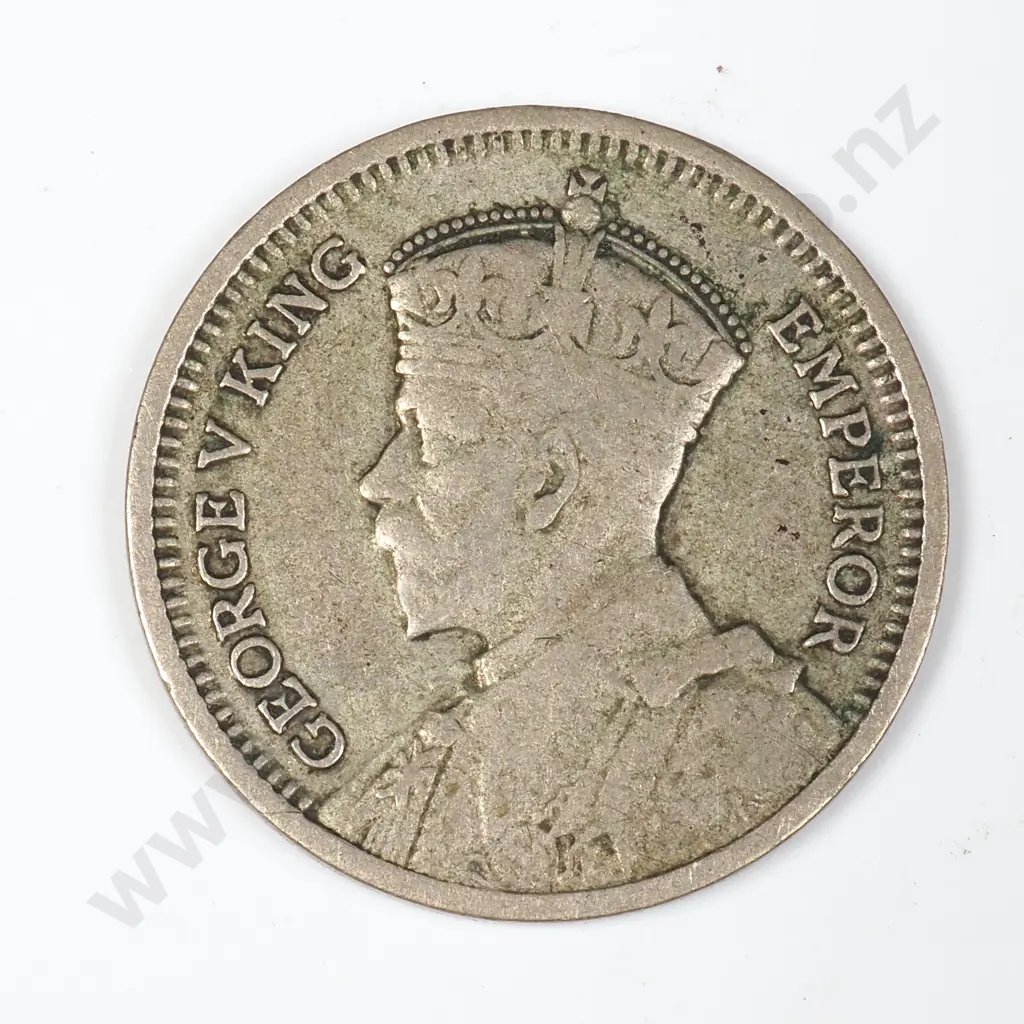 1935 New Zealand Threepence  Image 1++