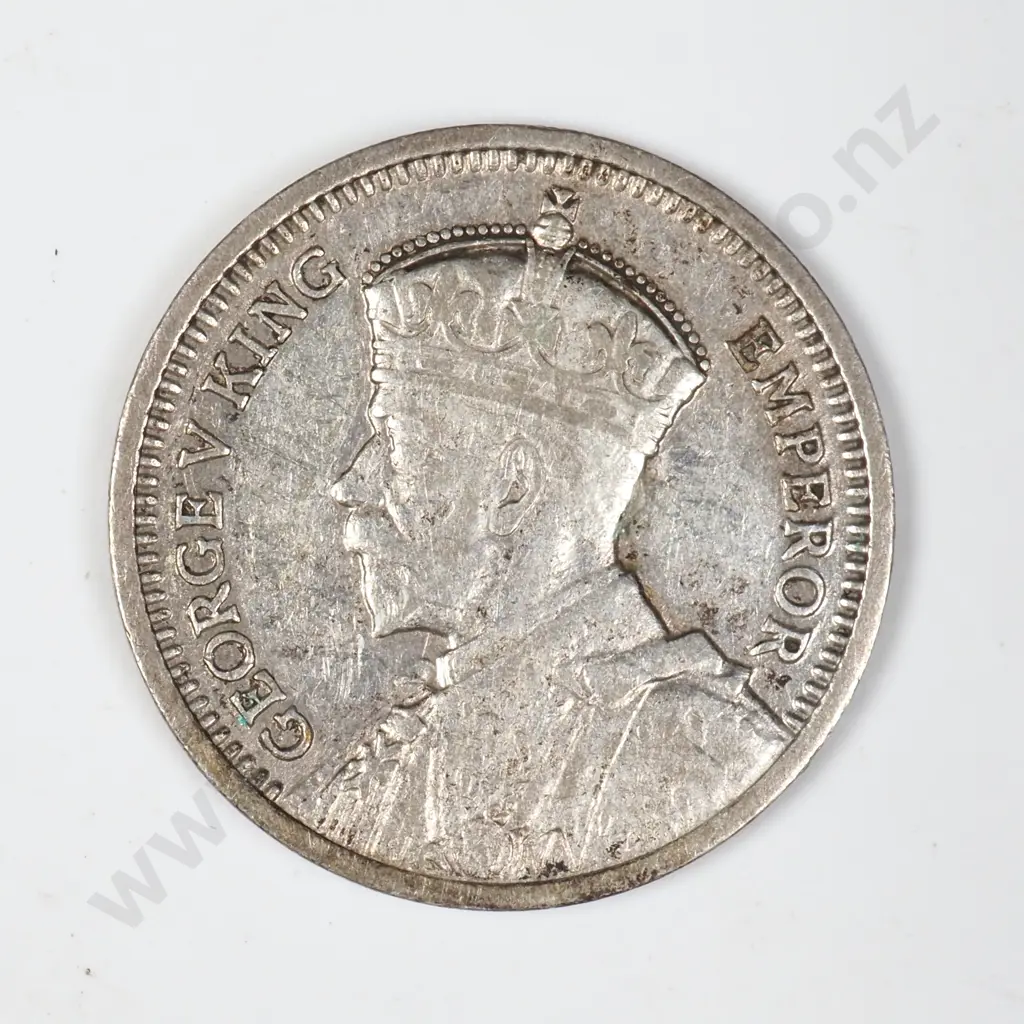 1935 New Zealand Threepence  Image 1++
