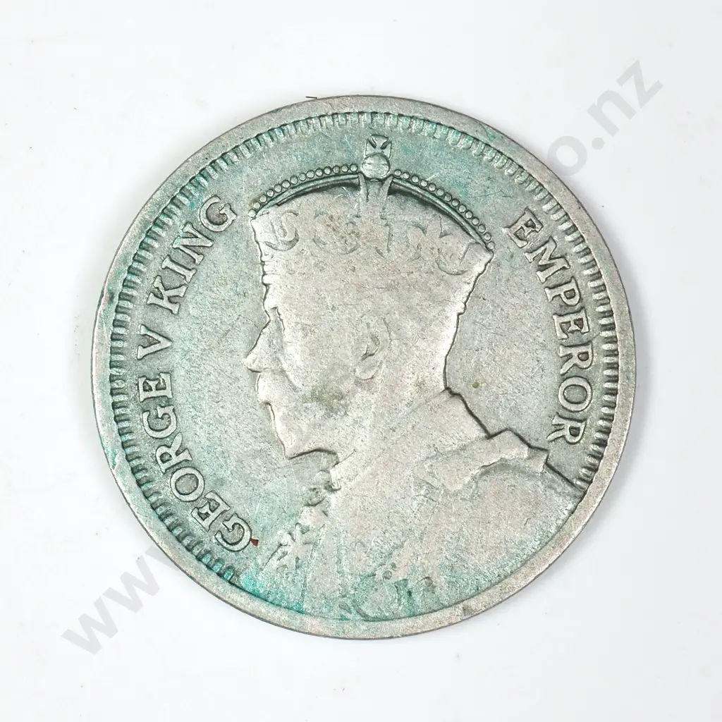 1935 New Zealand Threepence  Image 1++