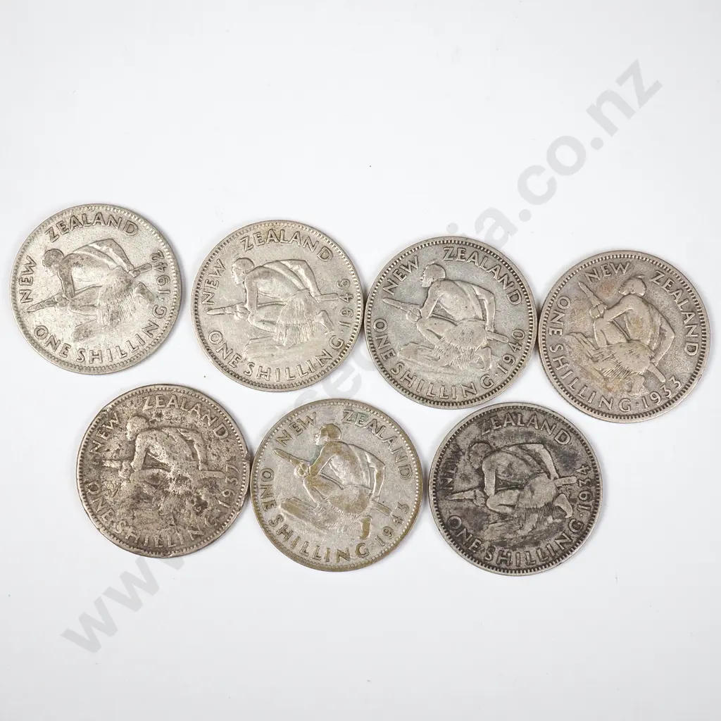 38.6 Grams of New Zealand 50% Silver Shillings Image 1++
