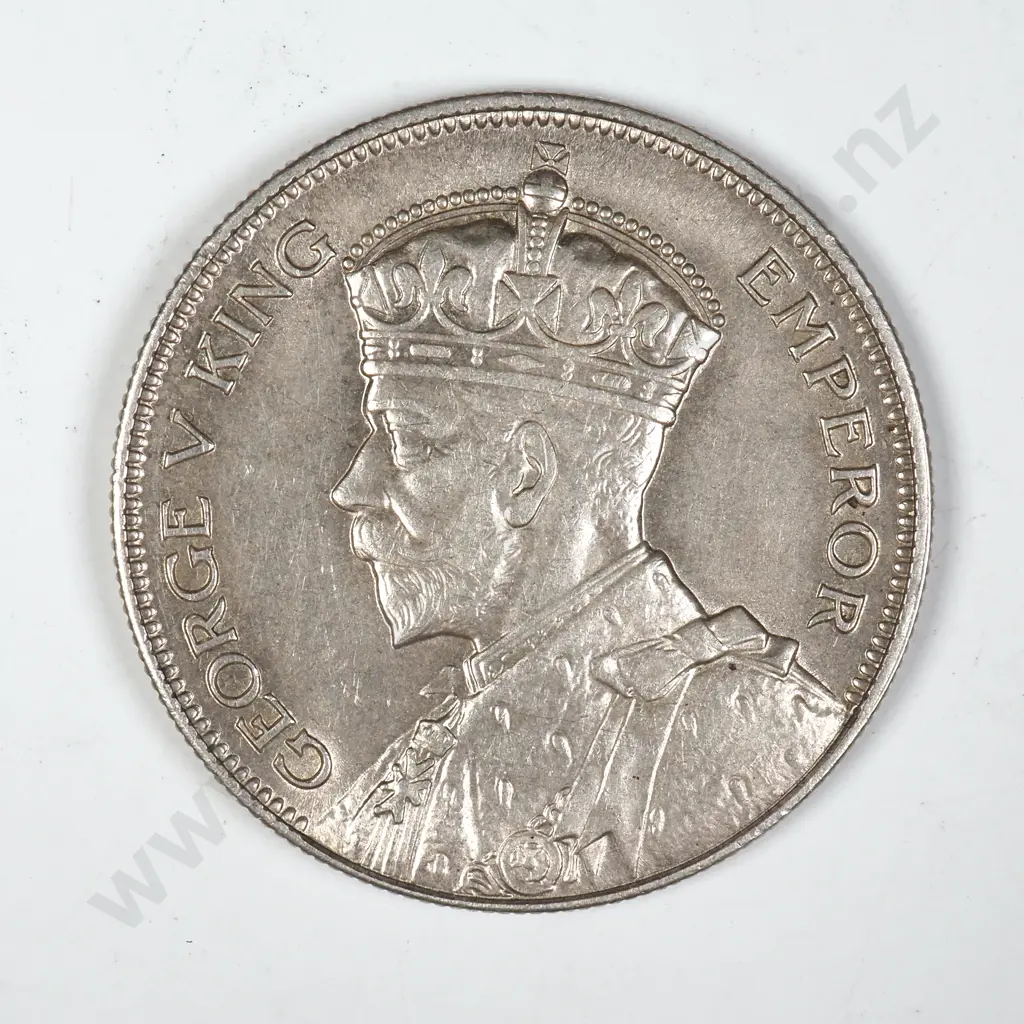 1933 New Zealand Half Crown - Better Grade Image 1++