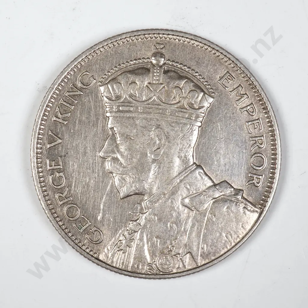 1934 New Zealand Half Crown - Better Grade Image 1++