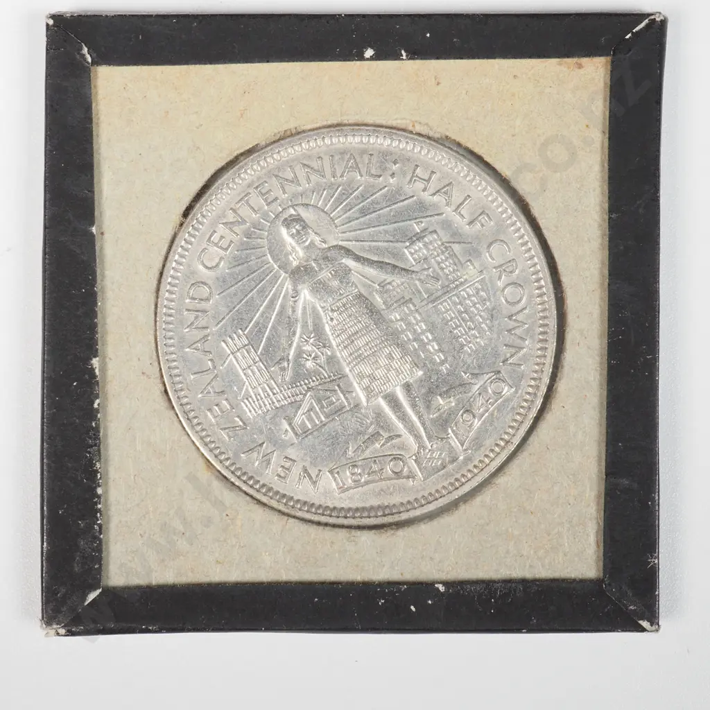 1940 New Zealand Waitangi Half Crown  Image 1++