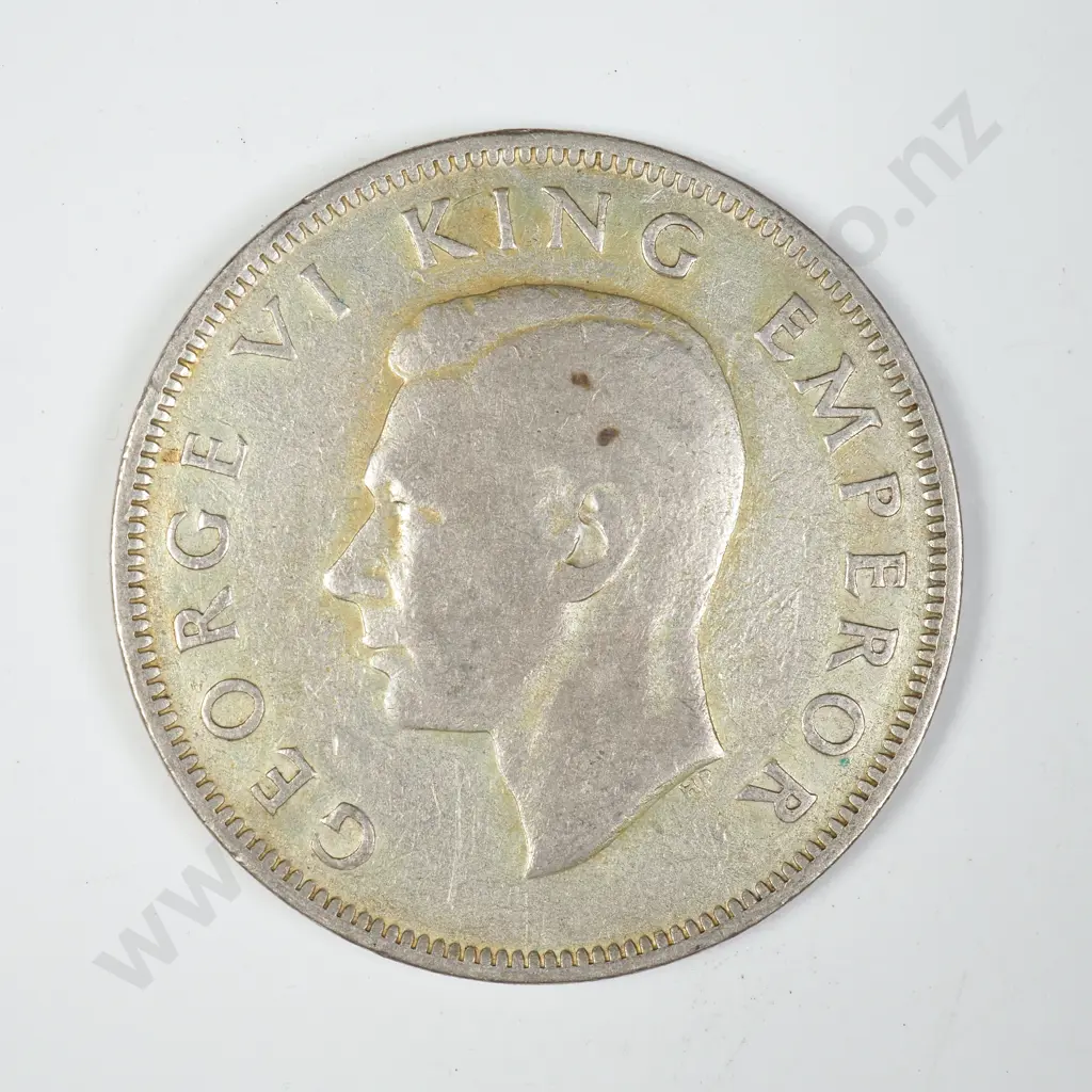1944 New Zealand Half Crown - Better Grade Image 1++