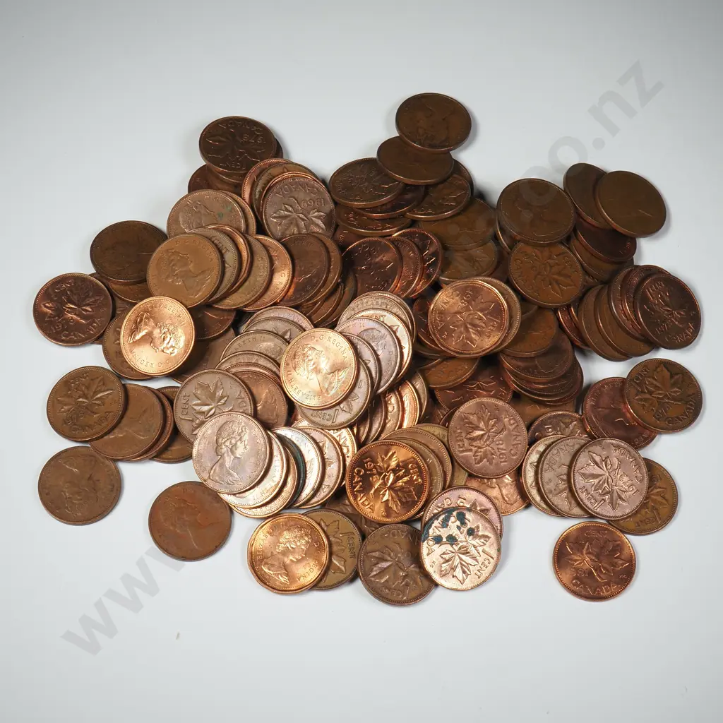 Large Assorted Lot of Canadian One Cent Coins  Image 1++