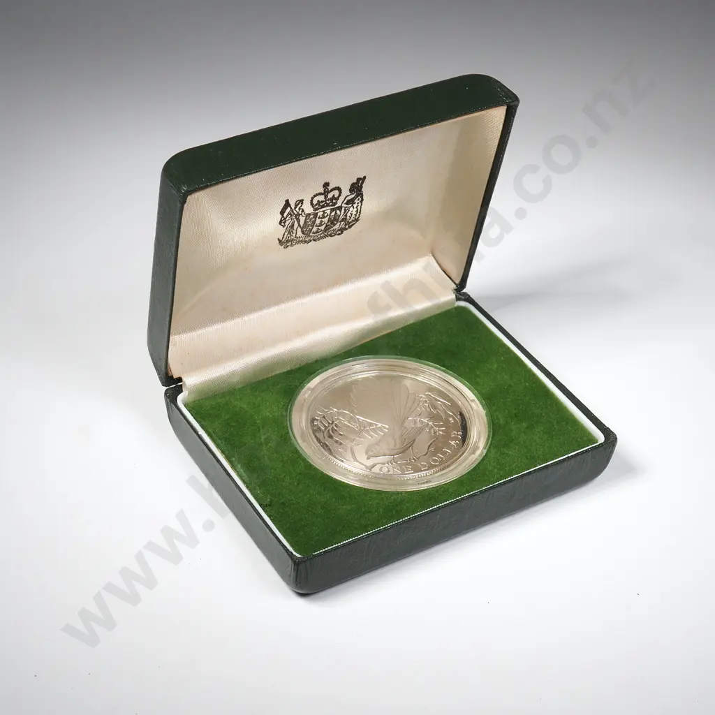 1980 New Zealand Silver Proof Dollar Coin Image 1++
