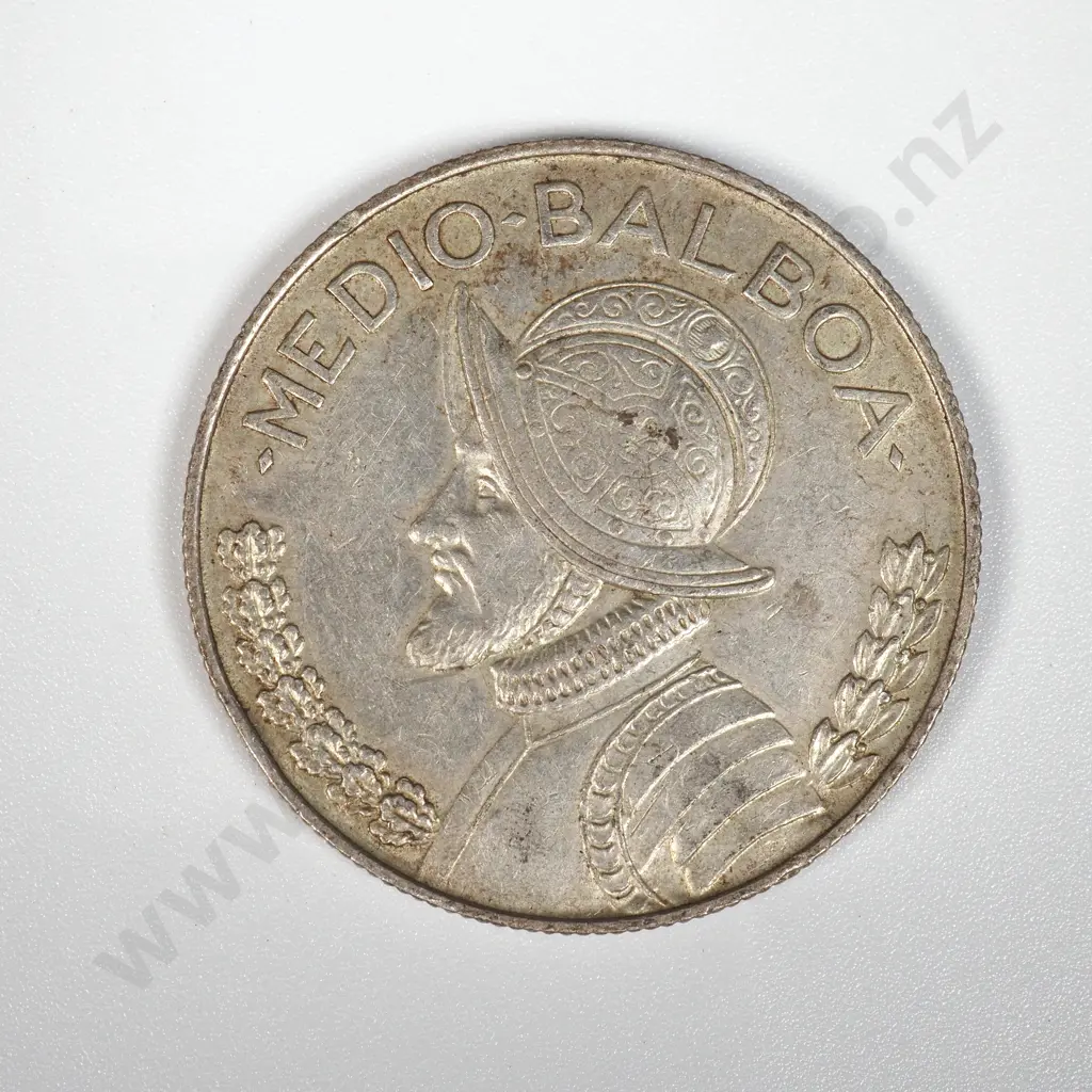 1962 Panama Half Balboa 90% Silver Coin Image 1++