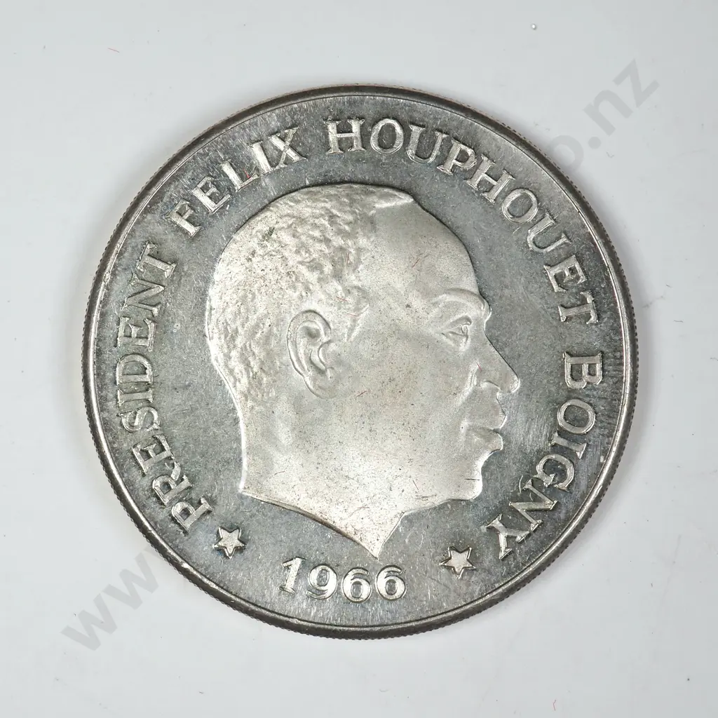 1966 Ivory Coast 10 Francs Image 1++