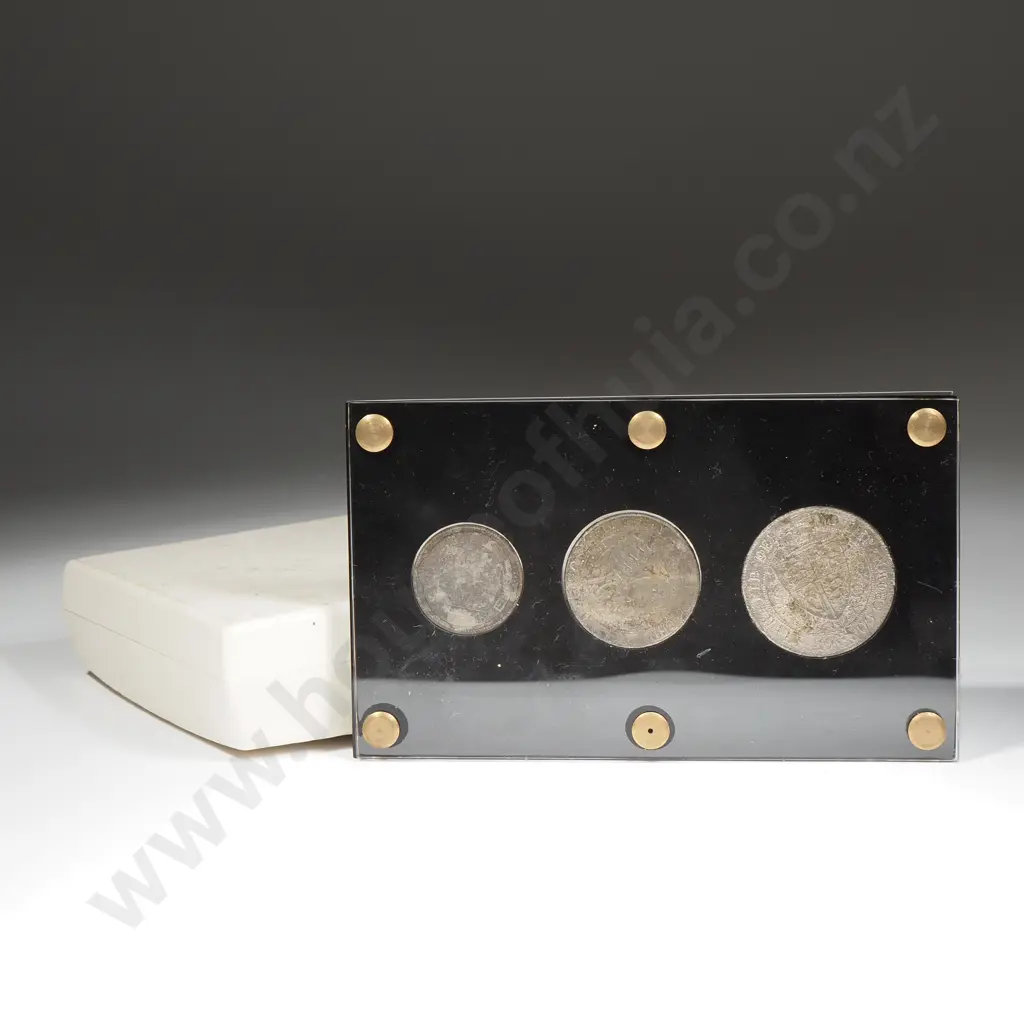 Elingamite Shipwreck Coin Set in Hard Plastic Case Image 1++