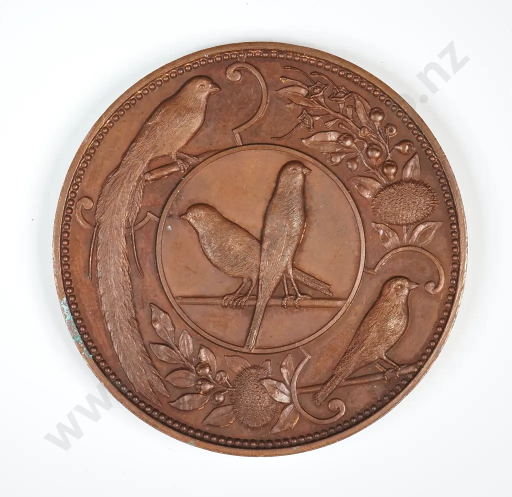 Copper medal “THE NEW ZEALAND FEDERATION OF CAGE BIRD CLUBS ( INC )”, engraved “A. E. HENLEY / BRITISH BIRDS / BREEDERS STAKES / 1934 / FIRST”, 48mm Image 1++