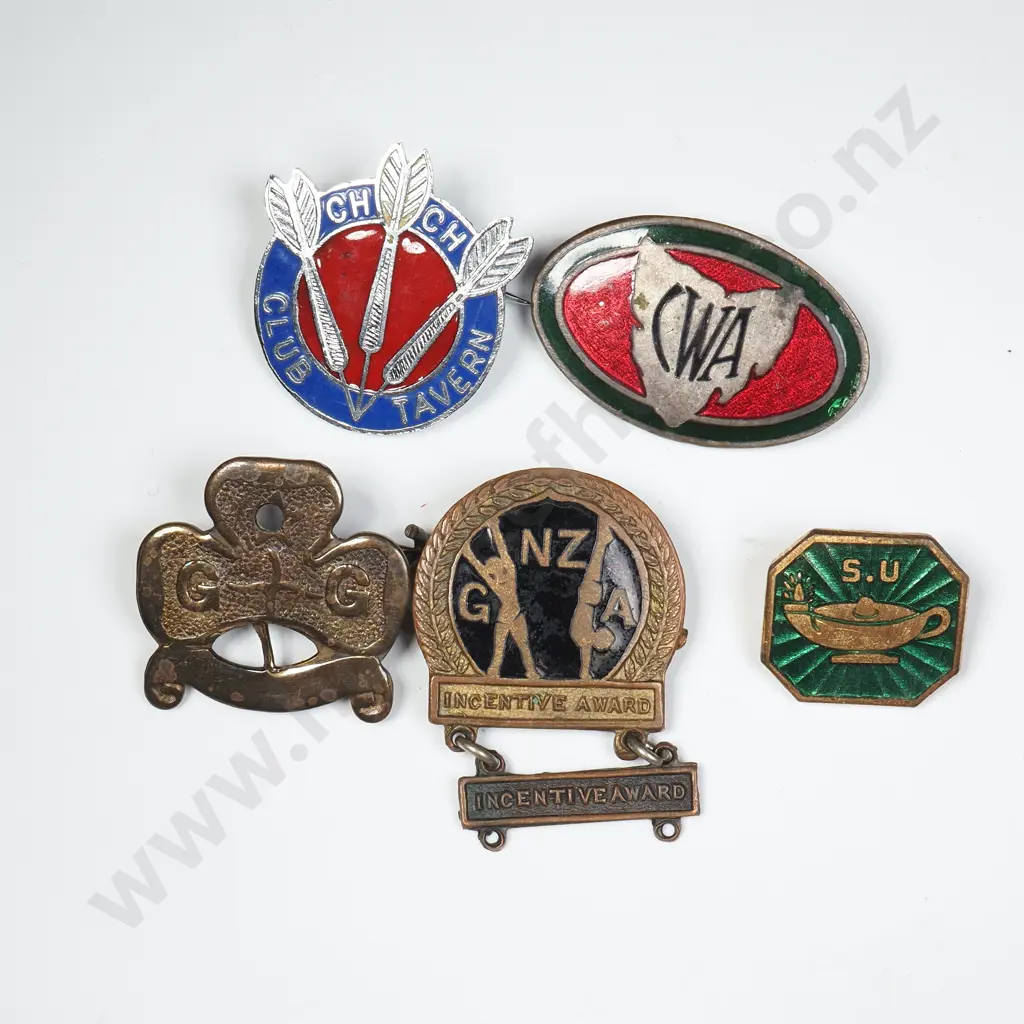 Five Vintage Badges  Image 1++