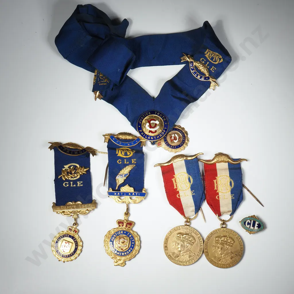 Collection of Six Lodge Medals & Lapel Pin Image 1++