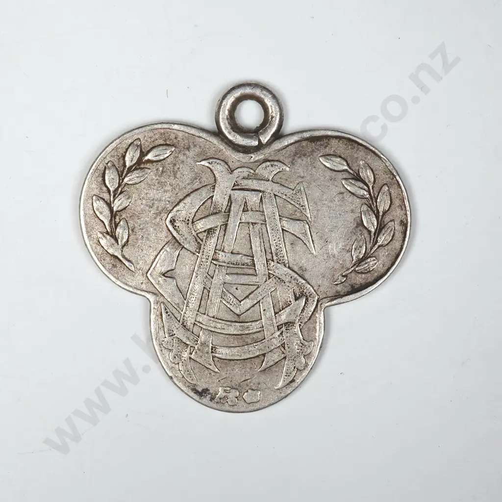 NZ WWI Silver 19th Reinforcements Sweetheart Brooch. Image 1++