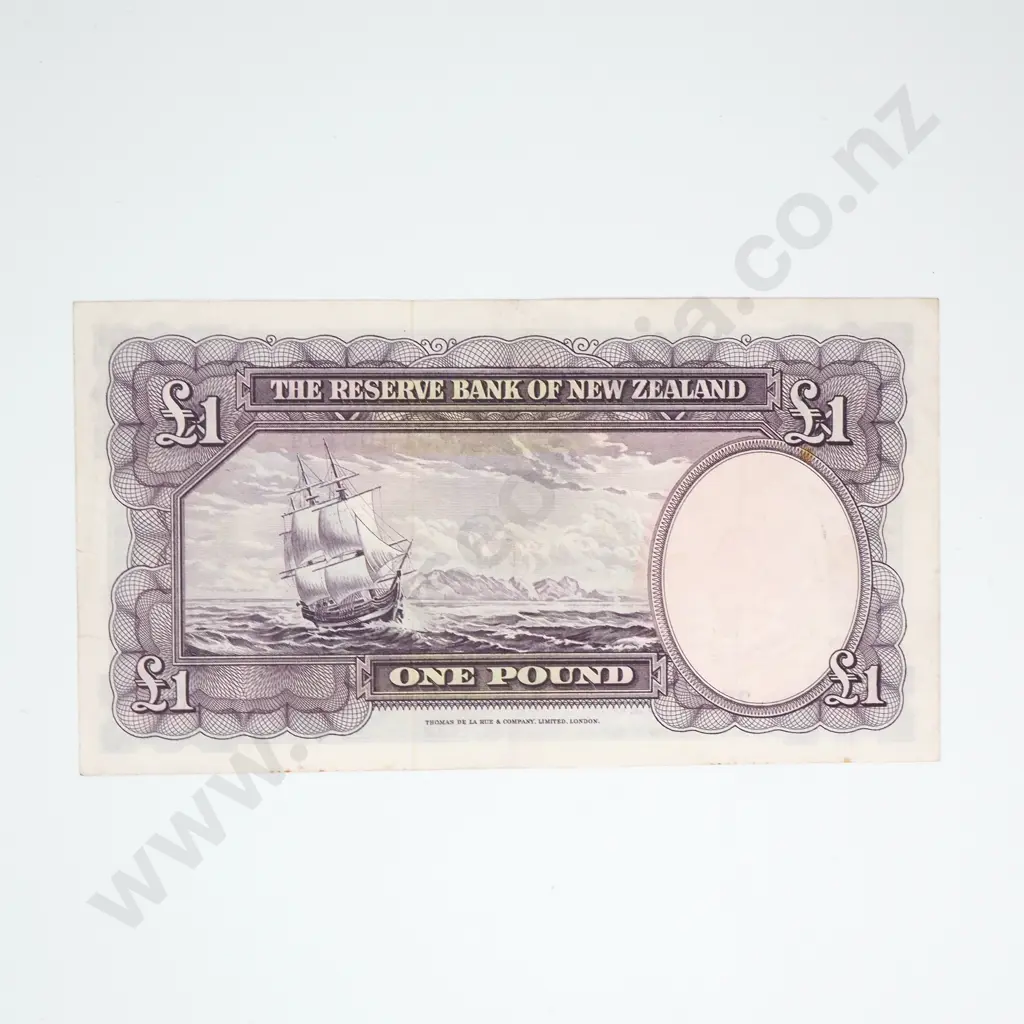 One Pound Fleming Banknote  Image 1++