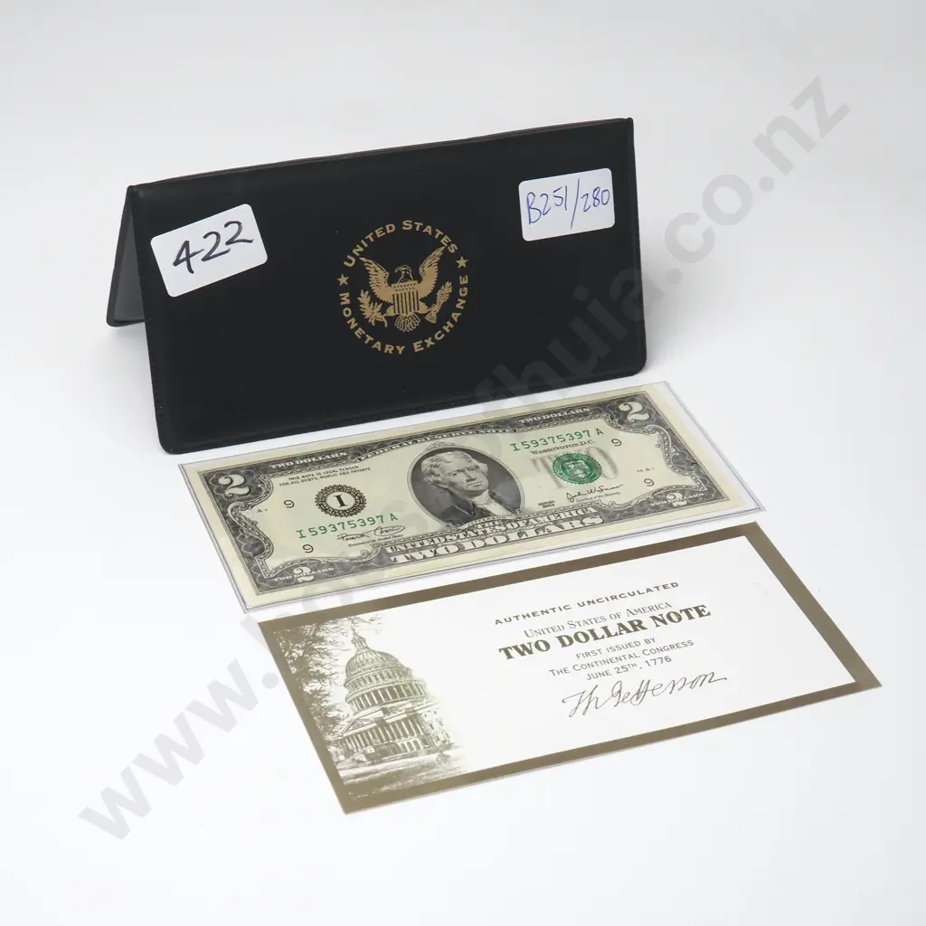 United States of America Two Dollar Note - AUNC in Issue Sleeve Image 1++