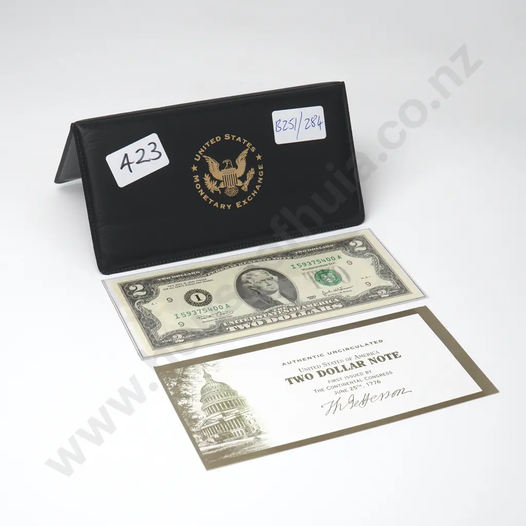 United States of America Two Dollar Note - AUNC in Issue Sleeve Image 1++