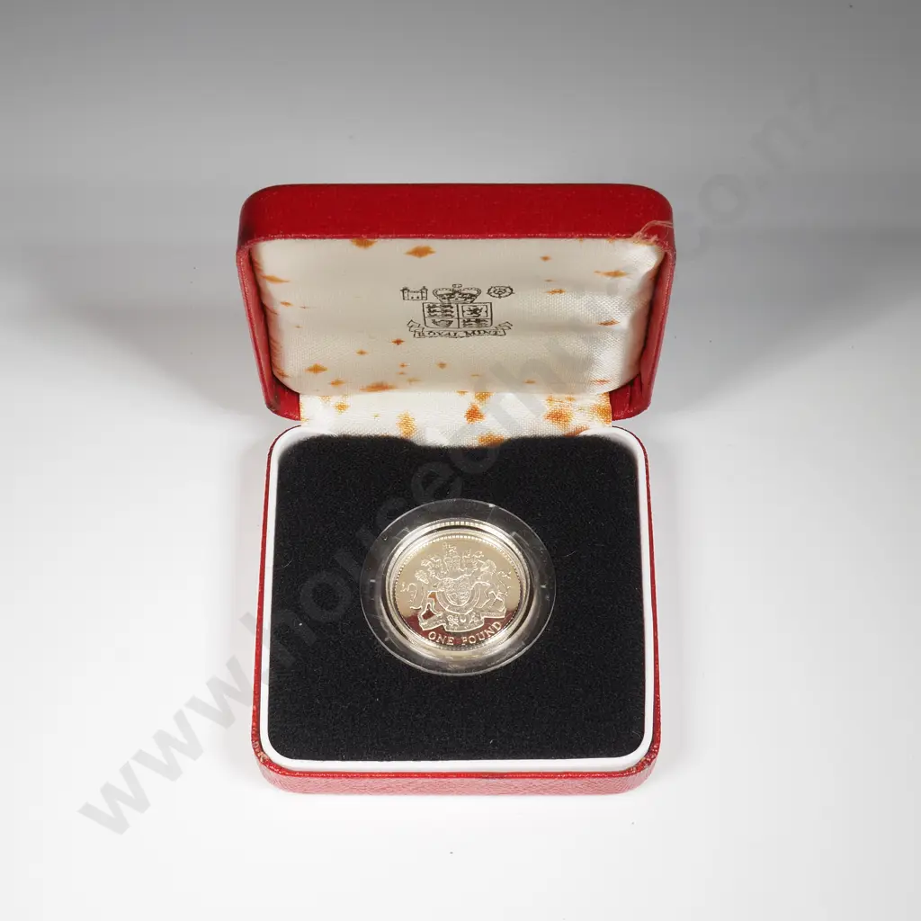 United Kingdom Silver Proof One Pound Coin  Image 1++
