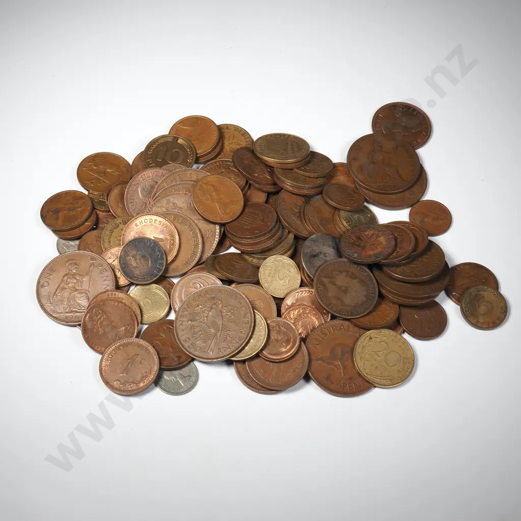 Assorted lot of International Coinage Image 1++
