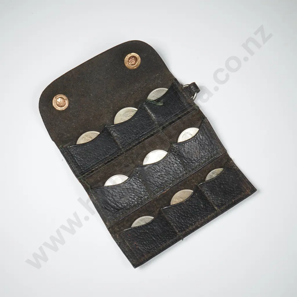 Leather Sovereign Holder w 5 Cent Coins in it Image 1++
