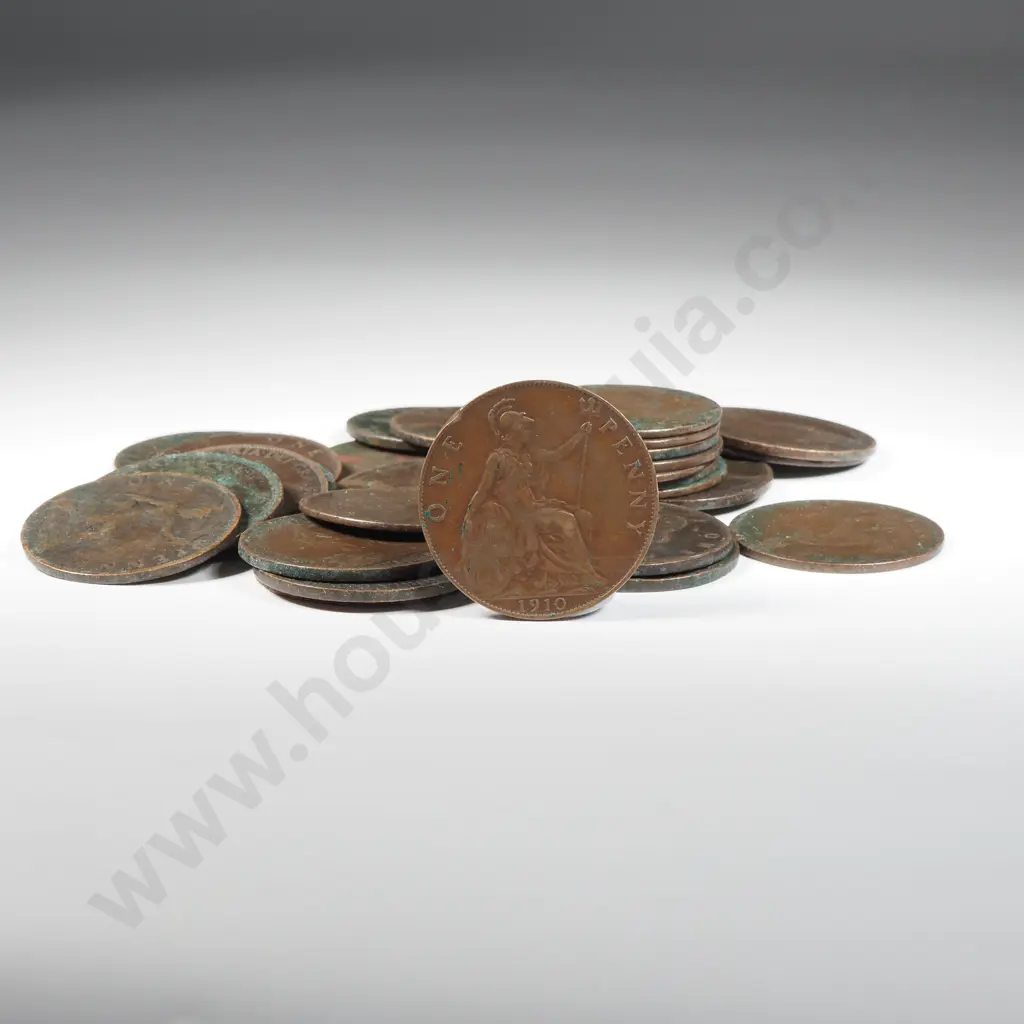Assorted Lot of English Pennies  Image 1++
