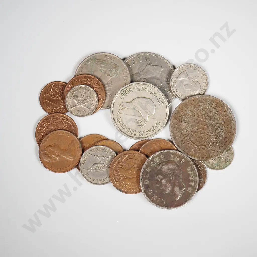Assorted Coinage - Mainly New Zealand  Image 1++