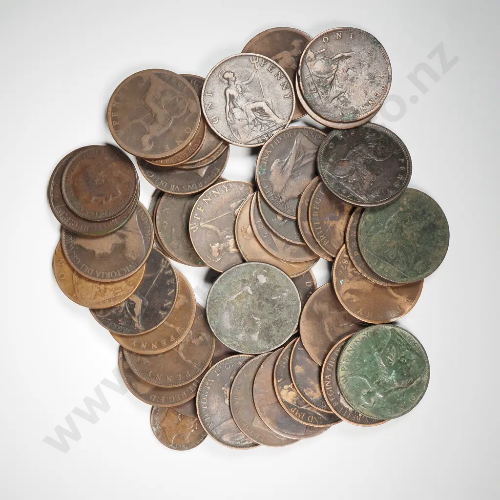 390 Grams of UK Pennies  Image 1++