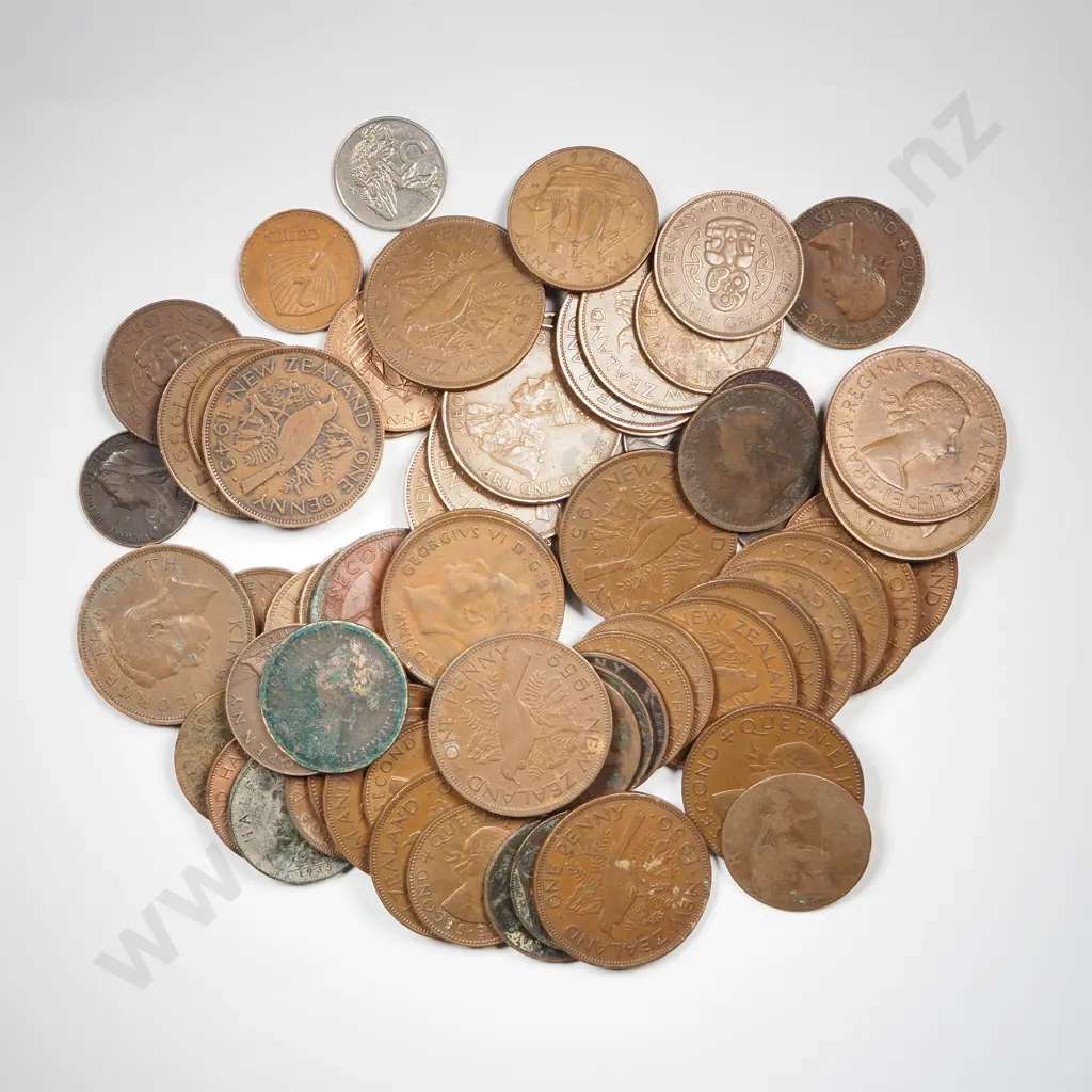 458 Grams of Assorted Australian Pennies  Image 1++