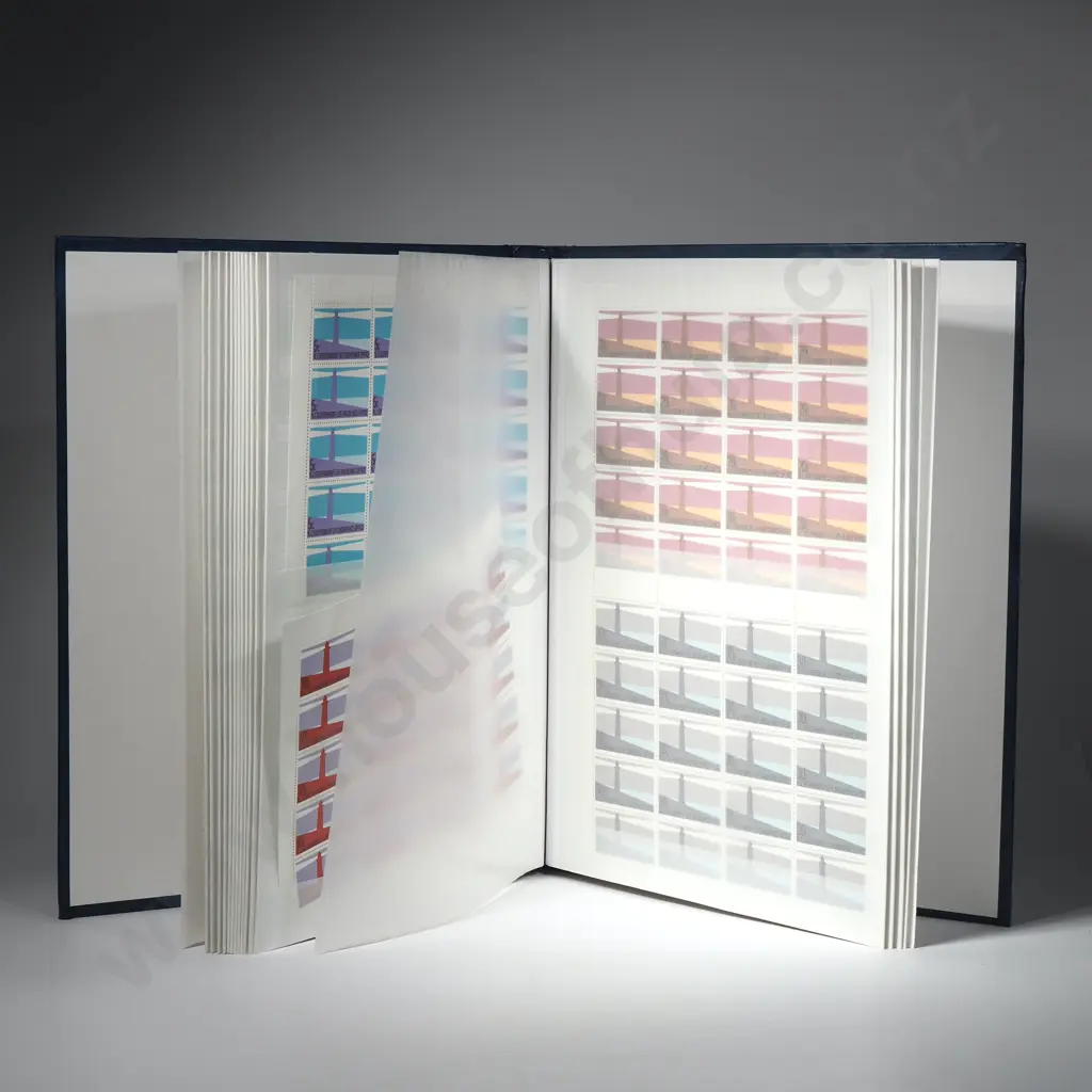 Collectors Stamp Album w New Zealand 20th Century Stamps incl Several Plate Blocks  Image 1++